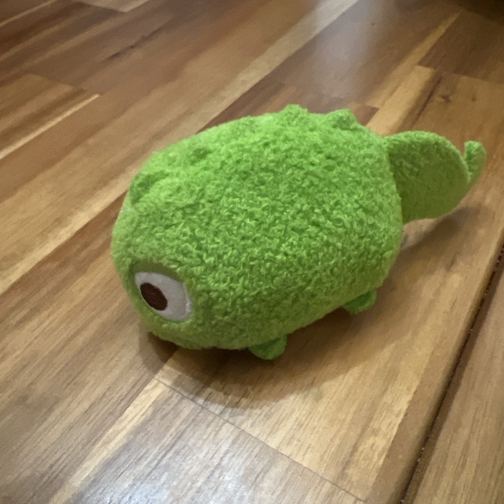 Disney Mini Tsum Tsum Plush - Pascal from Tangled - Disney Store US - Picture 2 of 7